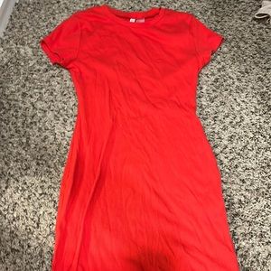 Red ribbed t shirt dress